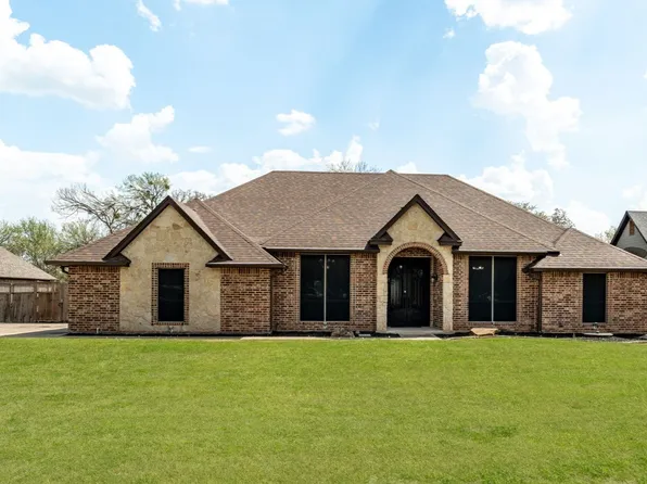 3221 Crossbridge Cir, Granbury, TX 76049