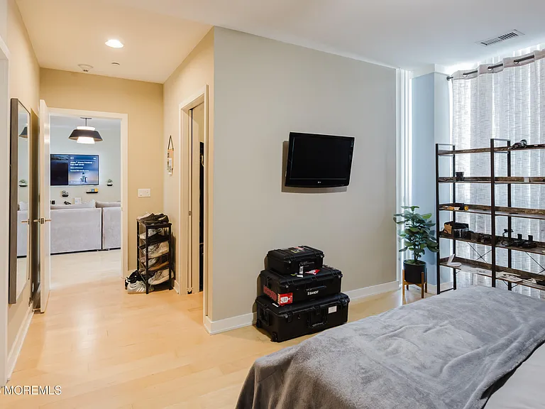 510 Monroe Ave #204 — Photo 14