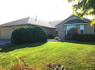 1200 SW Theta Ct, Pendleton, OR 97801