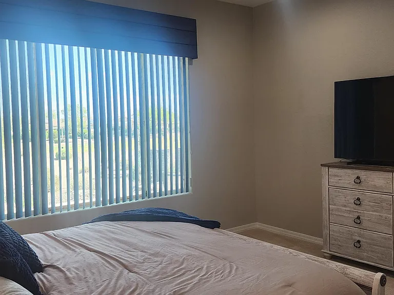 26990 W Burnett Rd — Photo 10