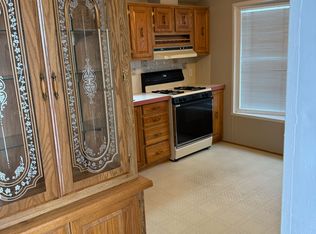 892 Calla Lily Ln, Traverse City, MI 49685