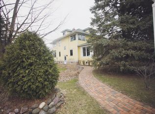 321 13th St SE, Menomonie, WI 54751