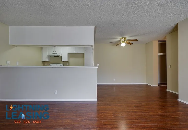 10250 Commerce Ave #216 — Photo 27