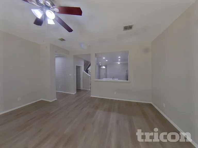 1718 White Pine Trl — Photo 3
