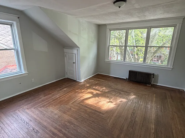 418 N 22nd St — Photo 17