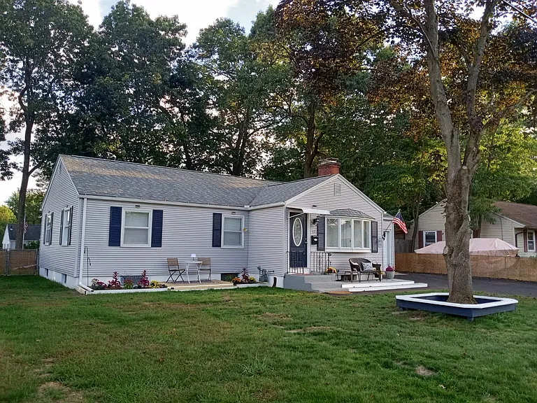 52 Boulay Cir — Photo 3