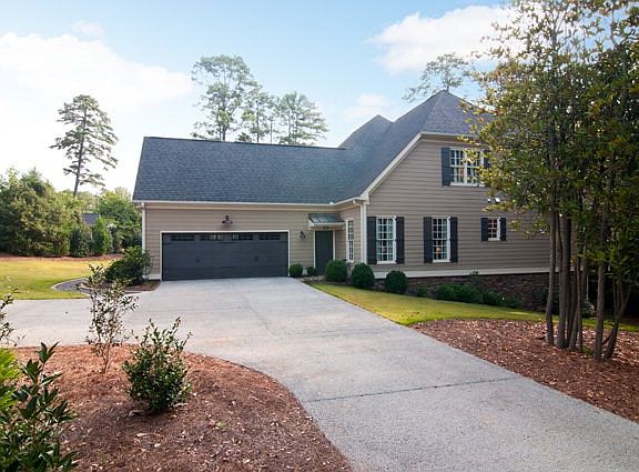 Garage/Side View