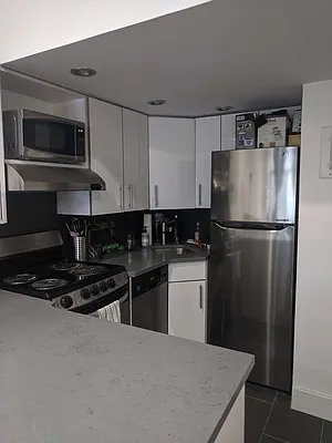 Rented by Mallory Management Corp | media 17