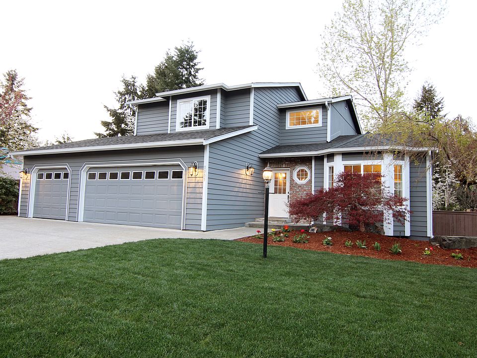 1st image of 1005 197th Street Ct E