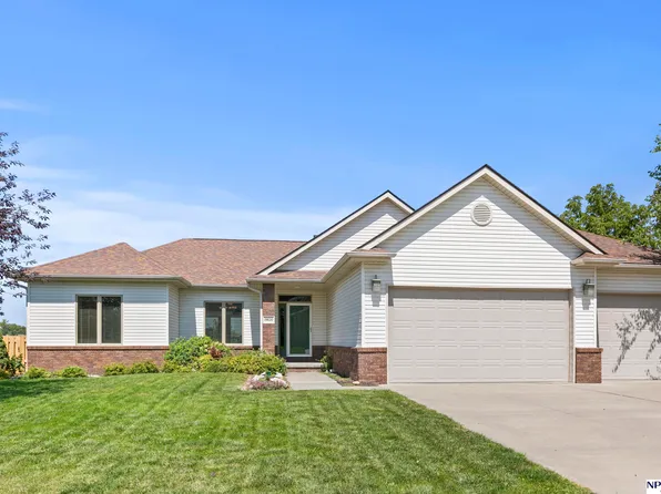 19820 Chicago St, Elkhorn, NE 68022