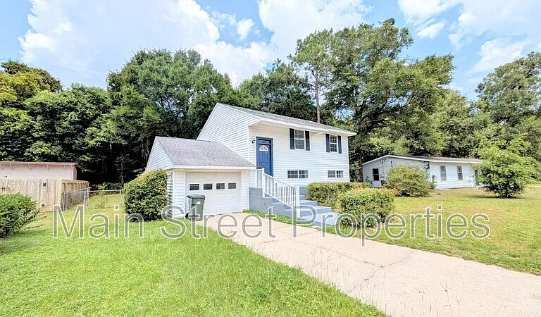 2117 Pullman Cir — Photo 4