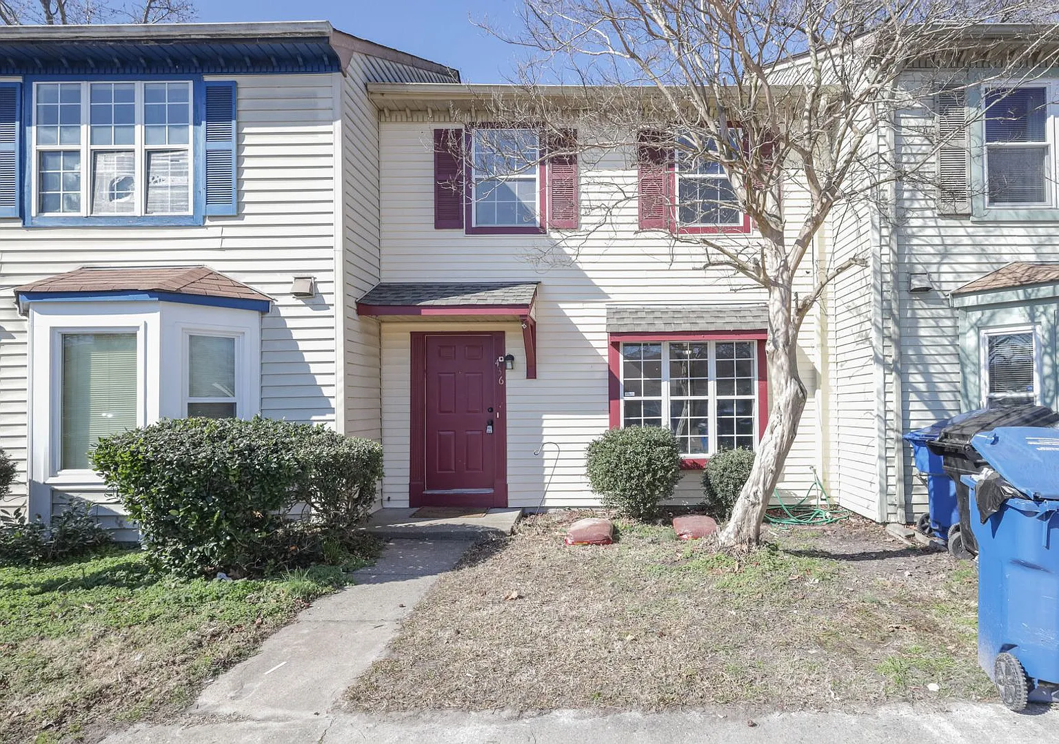 Space to Settle In, Convenience to Keep You Connected 3 Bedrooms, 1.5 Baths in Virginia Beach's N... — Photo 1