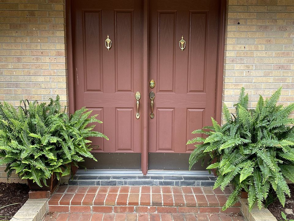 1st image of 614 Hurricane Hill Dr