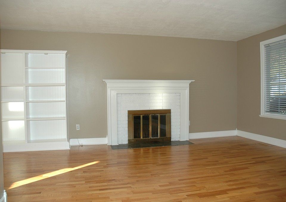 1st image of 10935 NE 118th St