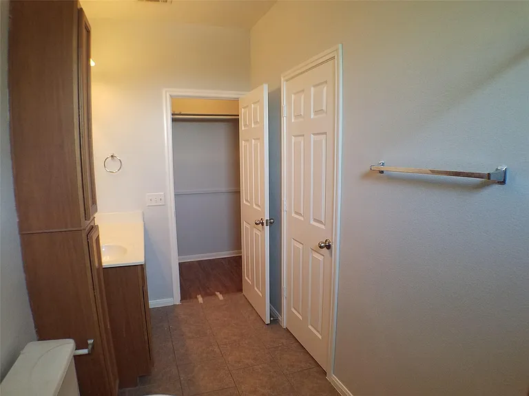 2500 Allred Dr #B — Photo 18
