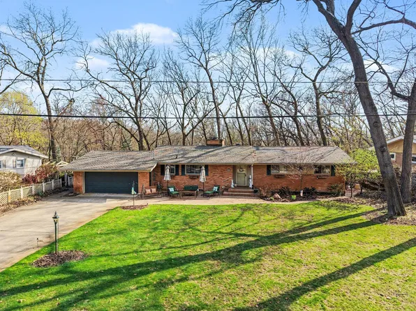 3115 Dorais Dr NE, Grand Rapids, MI 49525