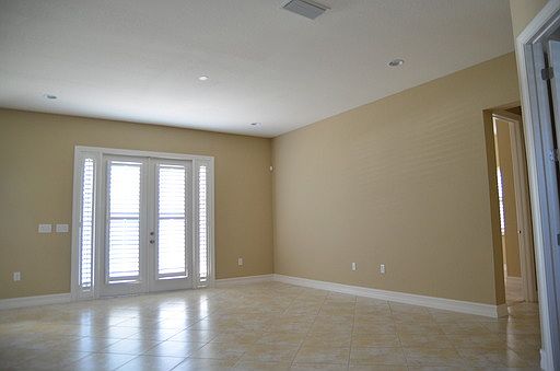 3rd image of 10014 Hatton Cir