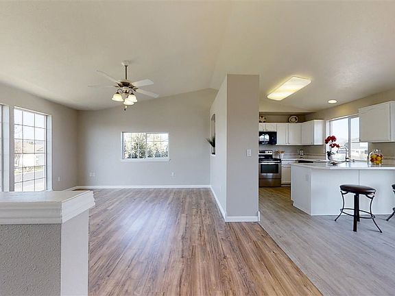 3rd image of 19318 E Riverwalk Ln