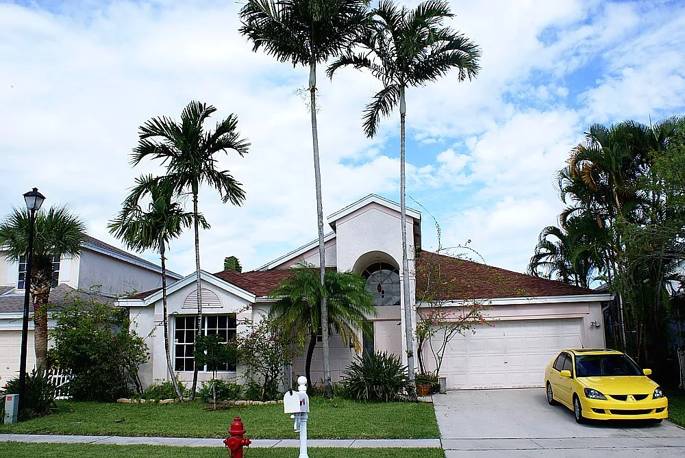 3 bed, 1700 sqft, $1,200 — Photo 1