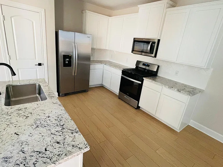 1320 Windermere Way — Photo 9