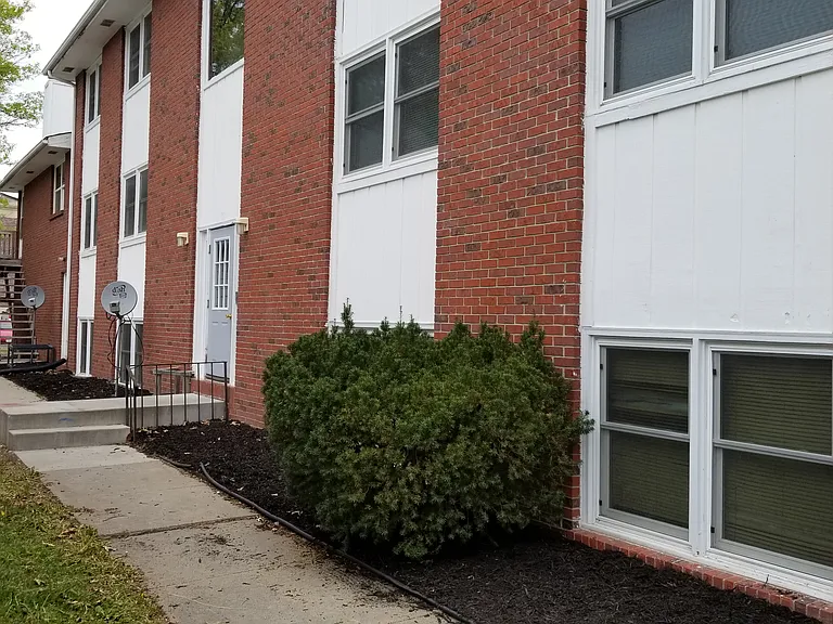 1133 B St #4 — Photo 3