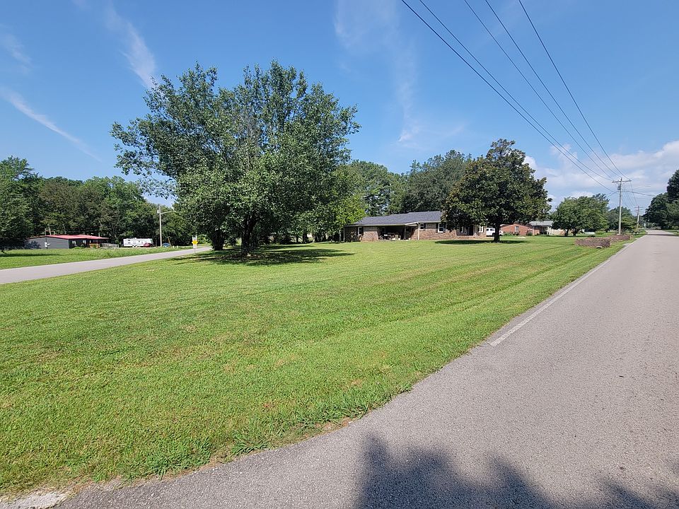 2nd image of 566 Salem Rd