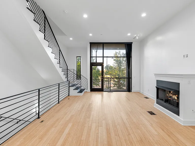 3200 Thomas Ave — Photo 14