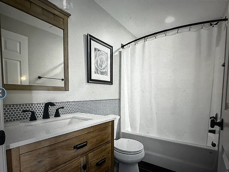 638 Country Village Dr — Photo 5
