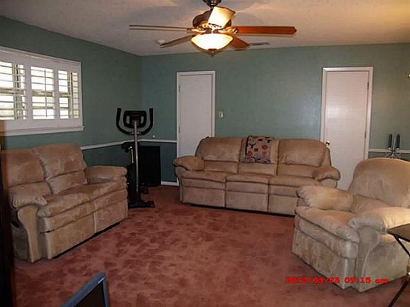 3rd image of 722 S Ammerman Ave