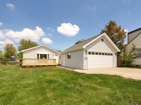 884 Greenview Ave, Des Plaines, IL 60016