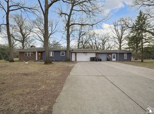 4285 Smith Rd, Lambertville, MI 48144