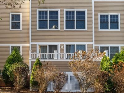 11 Cheriton Rd #105, Boston, MA, 02132