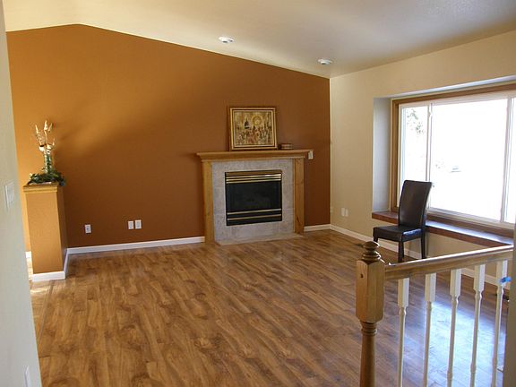 Living room with gas fireplace