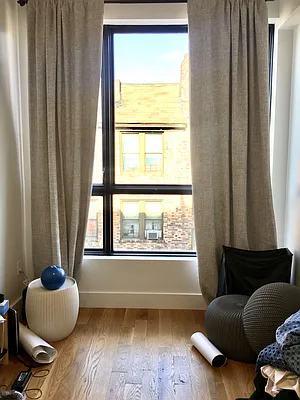 Rented by Manhattan Management LLC | media 53