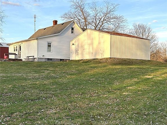4th image of 10785 S County Road 200 W