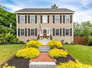 203 Elm St, Amesbury, MA 01913