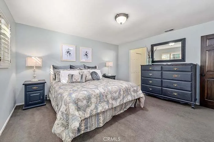 1317 E Dena Way — Photo 4