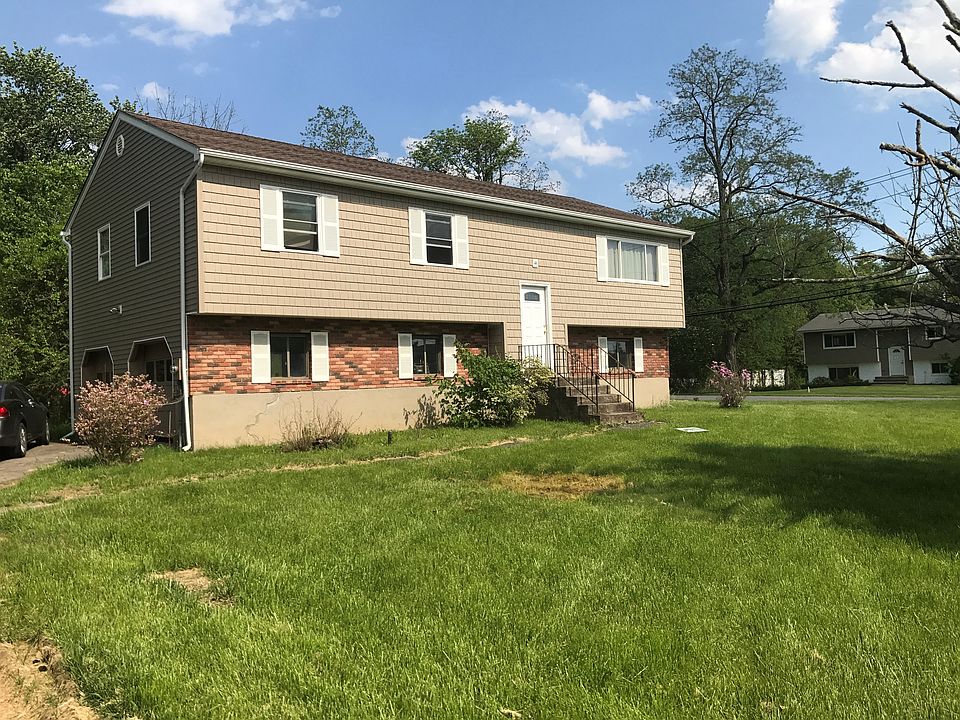 1st image of 2695 Belle Ct