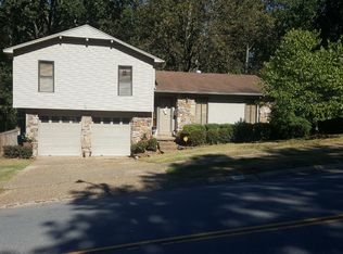 807 N Shackleford Rd, Little Rock, AR 72211