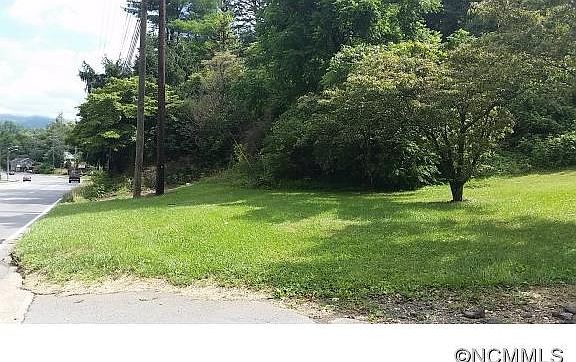 2nd image of 1009 E Main St