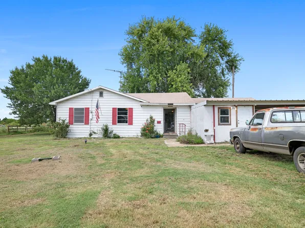 19538 Farm Road 197, Sumner, TX 75486