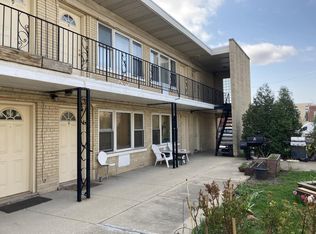 10530 Crown Rd, Franklin Park, IL 60131