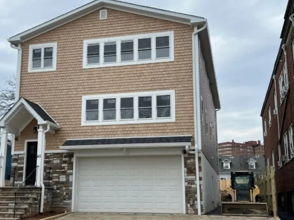 45 Lincoln St, East Orange City, NJ 07017