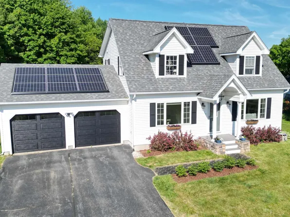 19 Lena Court, Milton, VT 05468