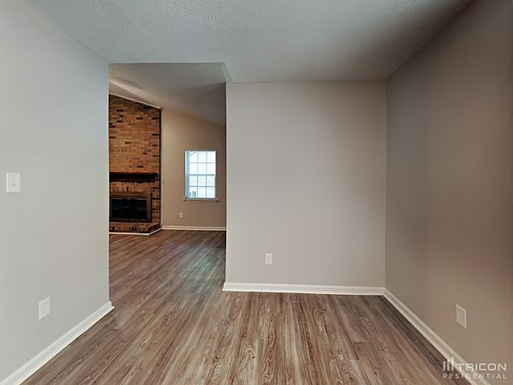 5th image of 1709 Blandford Dr