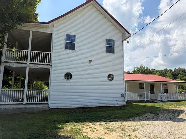 1st image of 158 Hardwick Ridge Rd