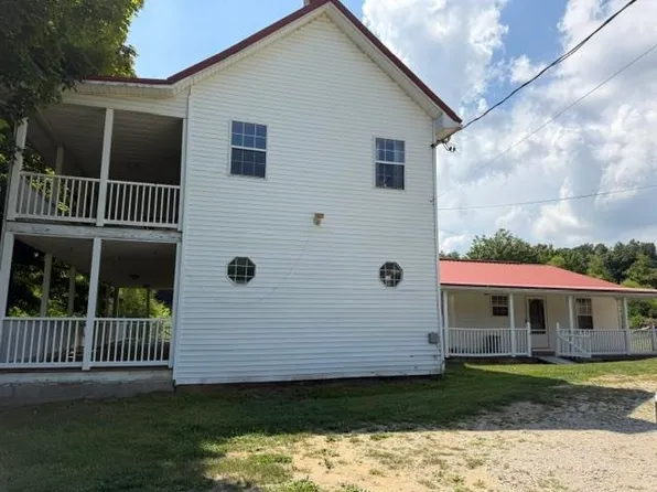 158 Hardwick Ridge Rd, Fort Gay, WV 25514