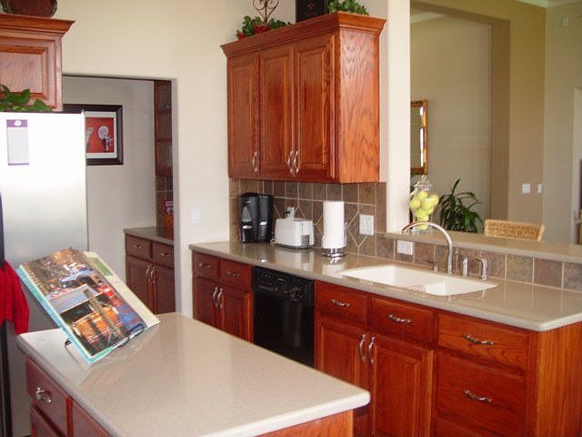 2nd image of 3905 Warrington Way
