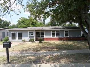 1304 Rose Ave, Cleburne, TX 76033