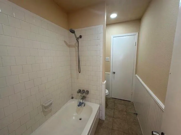 5921 Arncliffe Dr #5921 — Photo 14